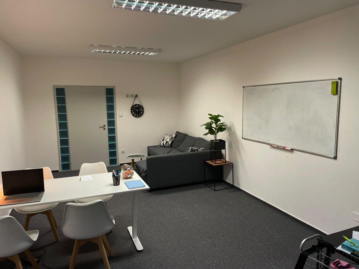 Kancelář Top Doučko